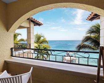 The Bellafonte - Luxury Oceanfront Hotel - Kralendijk - Balkong