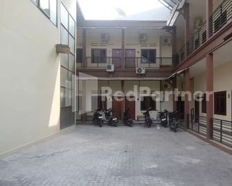 Mutiara Residence Near Simpang Lima Mitra RedDoorz - Semarang