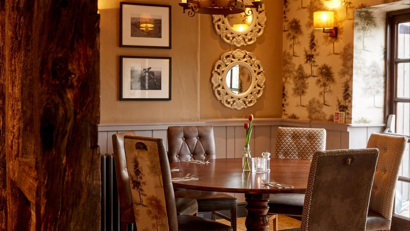 Cross Roads Northampton