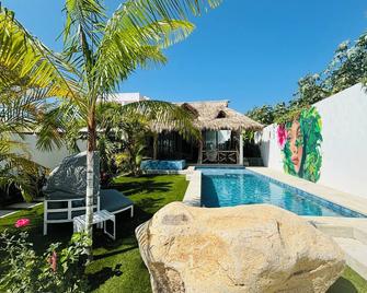 Pool House with Heated Pool - San Juan Cosalá - Piscina