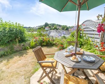 Daisy Cottage — Character & Comfort near Beer Beach - Beer - Patio