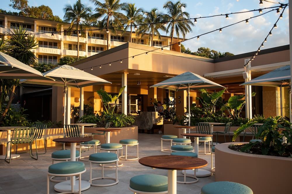 The Sundays - המילטון איילנד - פטיו