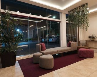 Hoteles Unico Express - לאון - לובי