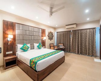 Treebo Premium Nova Candolim With Pool And Spa - Calangute - Slaapkamer