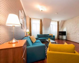 Tallinn City Apartments Harju Residence - Tallinn - Living room