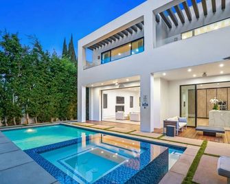 Luxurious Retreat - Modern House with Pool - Los Ángeles - Piscina