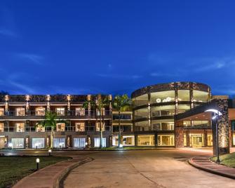 Falls Iguazú Hotel & Spa - פוארטו איגואזו - בניין