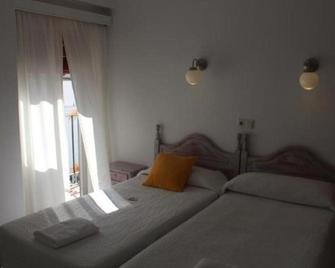 Hostal Paco Marbella - Marbella - Bedroom
