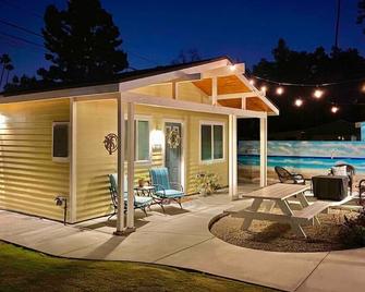 Socal Daze, A Cozy Bungalow + Parking, Patio, Bbq - Pasadena - Patio