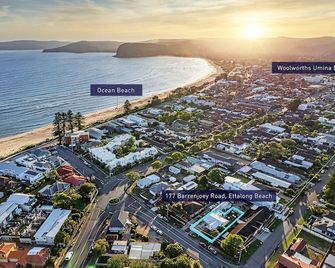 2-Min Walk to Beach Modern Firepit Yard Kids welcome - Ettalong beach - Building