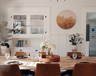 Steps from Downtown Exeter and a short drive to Sequoia National Park - Exeter