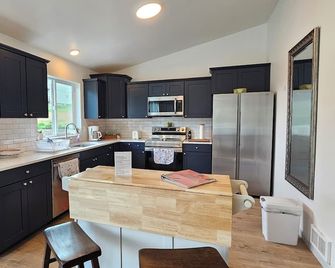 Gorgeous River View Home on Lower Deschutes River - Maupin - Cocina