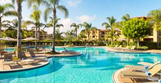 Hilton Grand Vacations Club MarBrisa Carlsbad - คาร์ลบาส - สระว่ายน้ำ