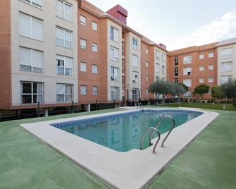 Apartamentos Vértice Bib Rambla - Seville - Bể bơi