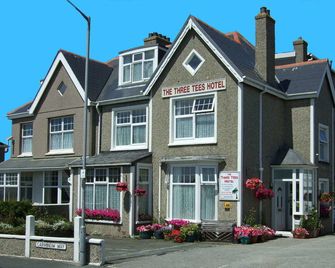 The Three Tees - Newquay - Edificio
