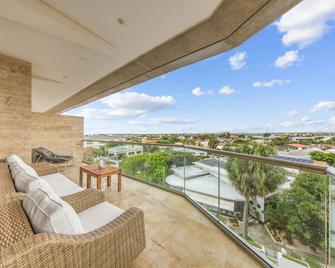 2 BR Oceanview Condo Coral Shell 3e - Oranjestad - Balcony