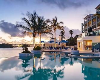 Two 2-Bedroom Stes at Newstead Belmont Hills Golf Resort and Spa - Somerset - Piscina