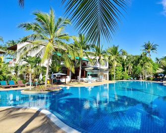 First Bungalow Beach Resort - Ko Samui - Piscina