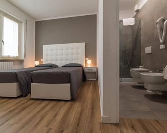 Albergo Al Sole - Castelnuovo del Garda - Ložnice