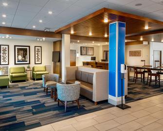 Holiday Inn Express & Suites Bend South - Bend - Lobby