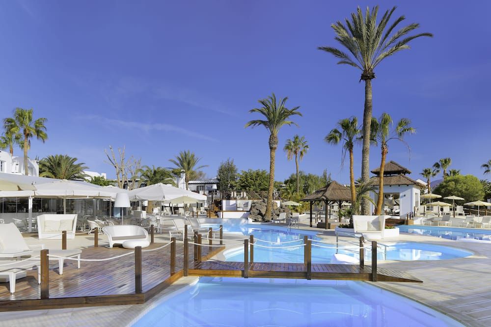 فندق أتش10 وايت سويتس البوتيكي - للبالغين فقط