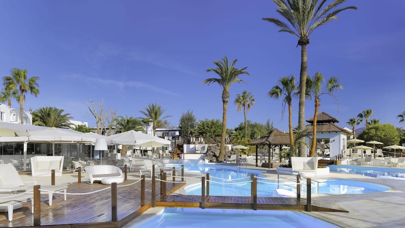 H10 Sentido White Suites