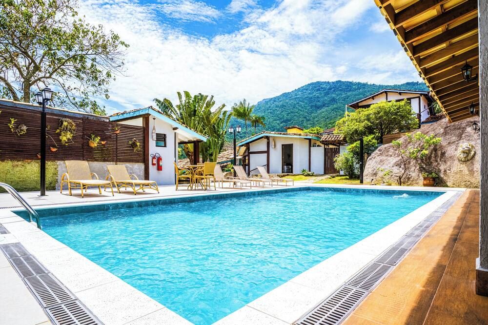 فيلين بوسادا جواروبيلا فيلا فيتوريا - إلهابيلا - حوض السباحة