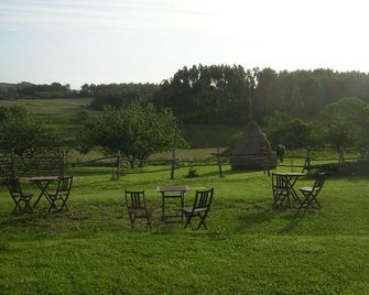 Hotel Rural La Llosa de Fombona - Susacasa - Binnenhof