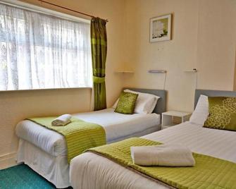 Barrons Hotel - Blackpool - Yatak Odası