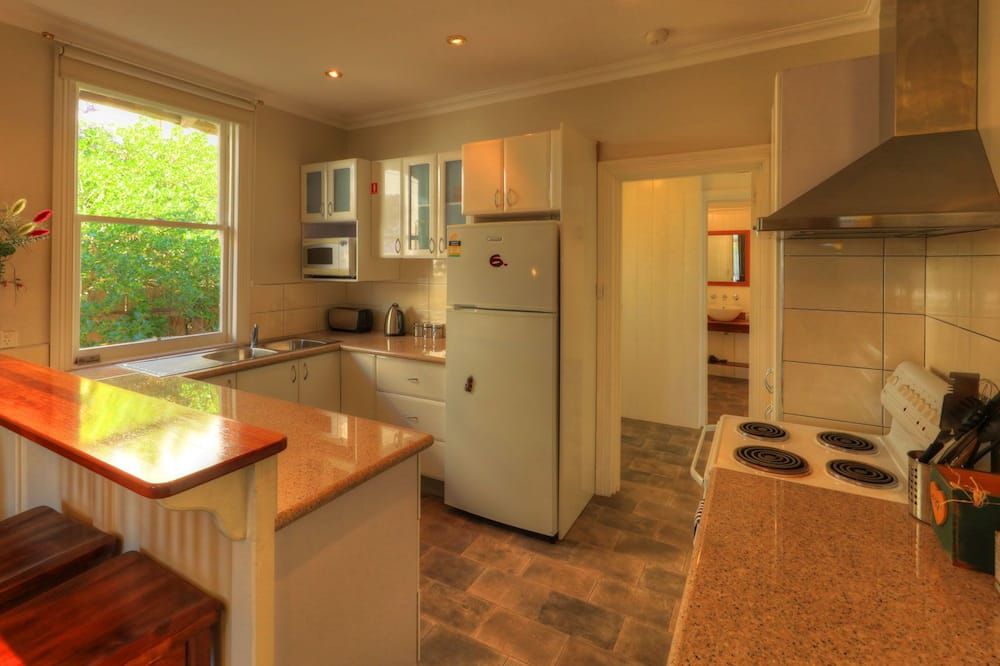 Grace's Spa Cottage - Smithton - Cocina
