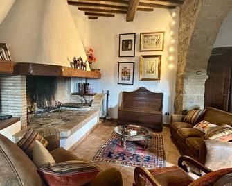 La Casa Degli Archi - Pitigliano - Sala de estar