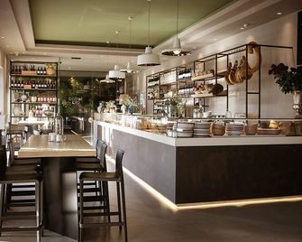 هوتل ألويسي - ليتشي - بار