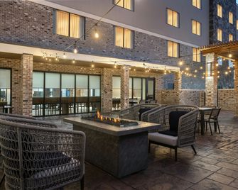 Homewood Suites by Hilton Covington - Covington - Gebäude
