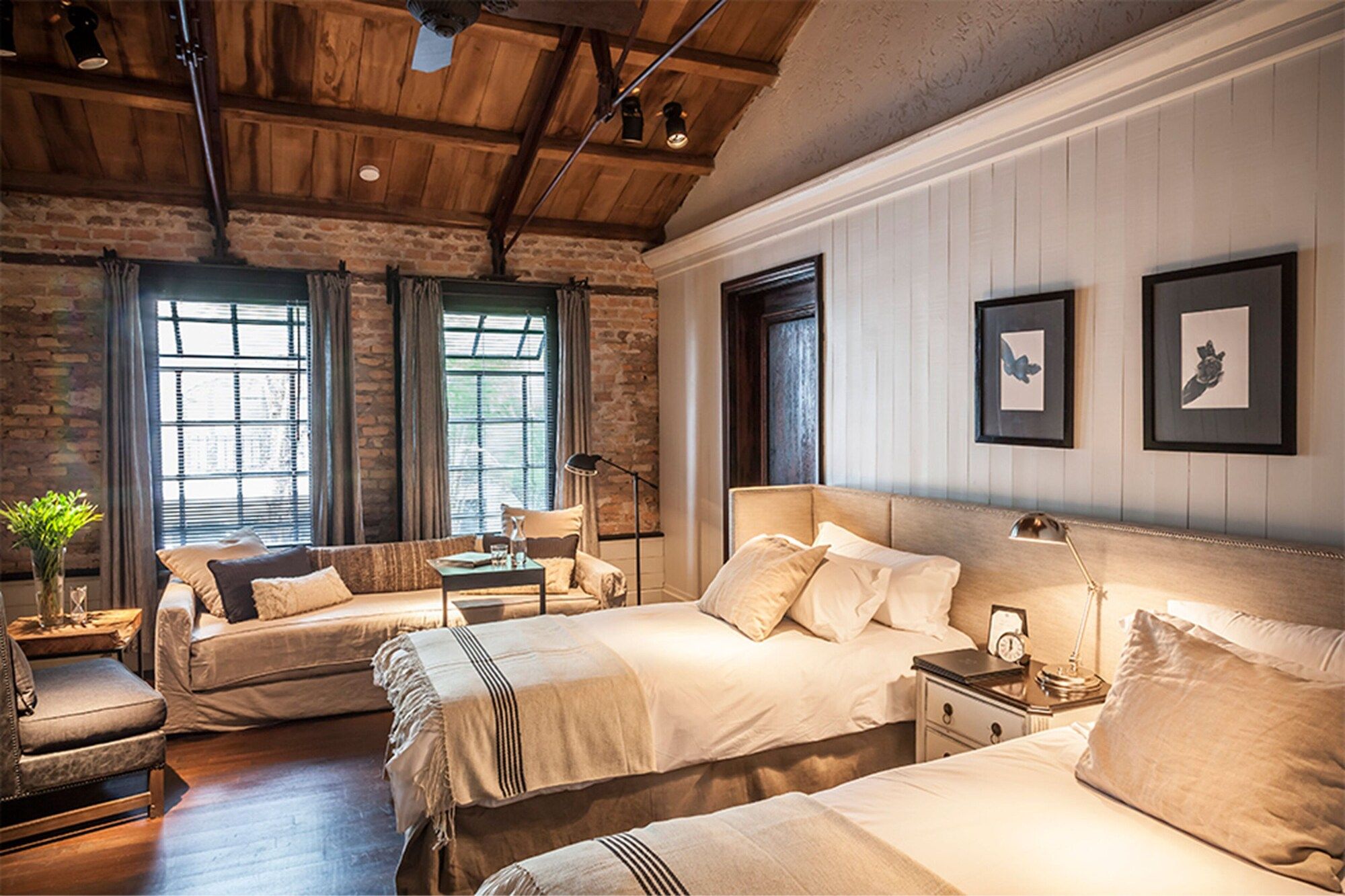 La Alondra, Casa de huéspedes