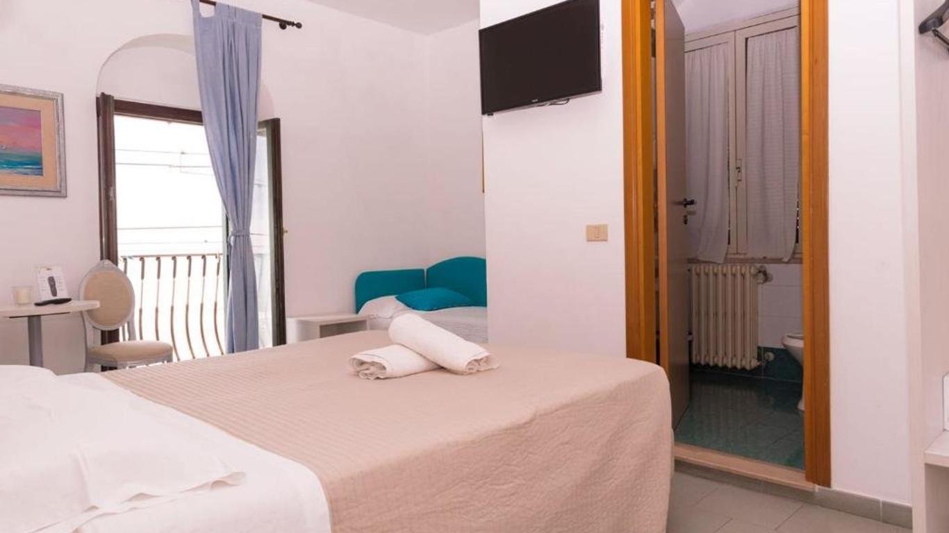 Hotel Villa A Mare