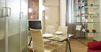 Italianway-Fiori Chiari - Milan - Dining room