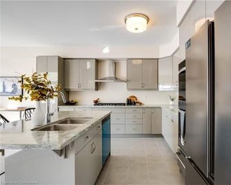 Luxury 5 Bed Retreat for 12 with Gourmet Kitchen - Paris - Kitchen