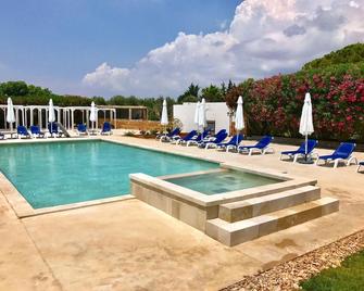 Relais Masseria Casina Dei Cari - Ugento - Pool