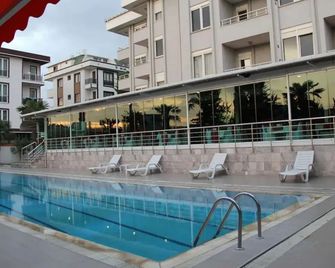 Ata Hotel Kumburgaz - Silivri - Pool