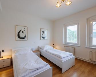 Pension U Golfu Cihelny - Karlsbad - Schlafzimmer
