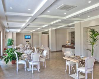 Giga Hotel - Villa Santa Lucia - Restaurante