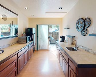 Private Oasis - Beautiful West Sedona Studio - Sedona - Küche