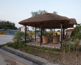 Vrinda Tapovan Farmstay - Vrindavan - Вигляд зовні