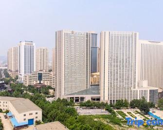 Ji Hotel Dalian High-Tech Zone Wanda Plaza - Dalian - Edificio