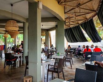 Balafon Beach Resort - Serrekunda - Restaurante