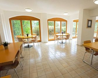 Delémont Youth Hostel - Delémont