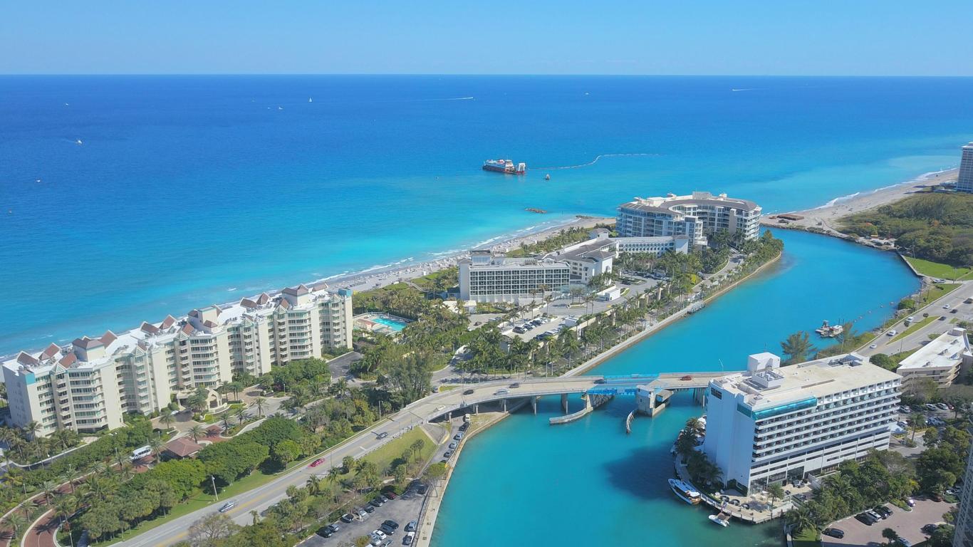 Waterstone Resort & Marina Boca Raton, Curio Collection by Hilton