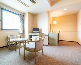 Business Hotel Nishiura Yokkaichi - Йоккаїті - Їдальня
