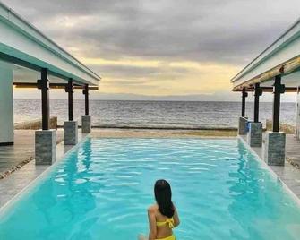 Alegria Water Front Beach House - Alegria - Pool