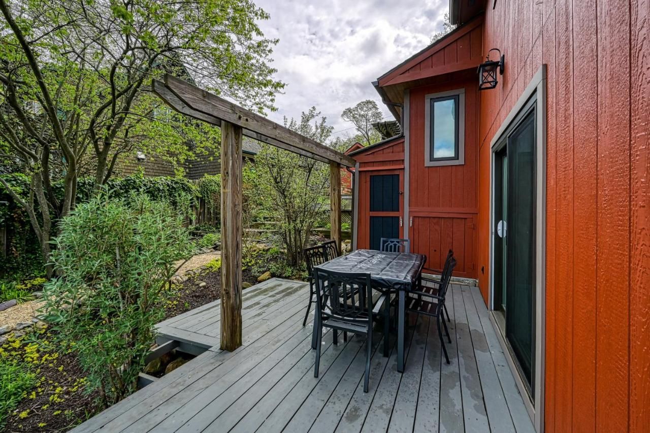 Serene waterfront home with kayaks, paddle board, grill, firepit, WD, and AC